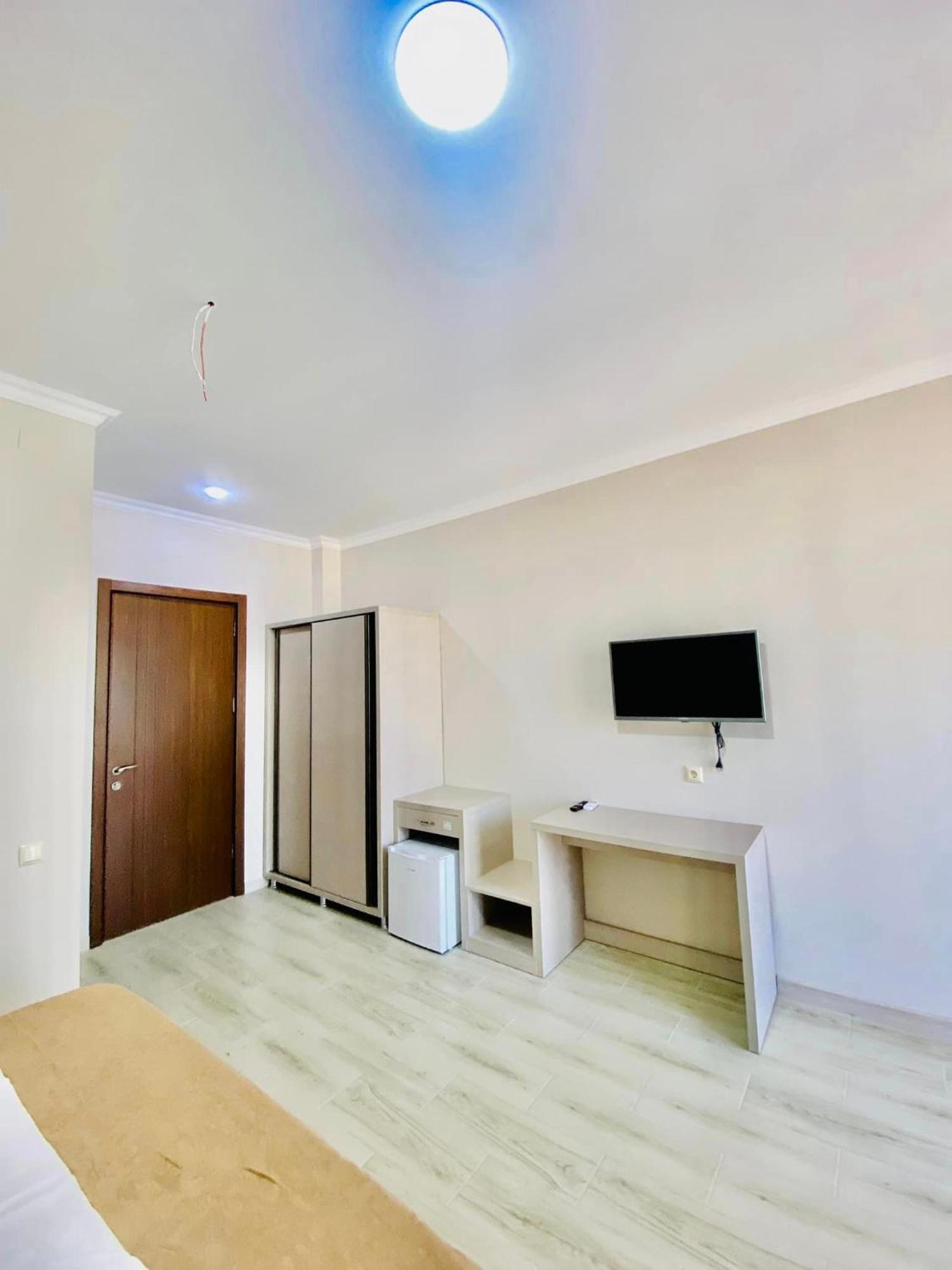 Hotel Tesa Gonio Ngoại thất bức ảnh