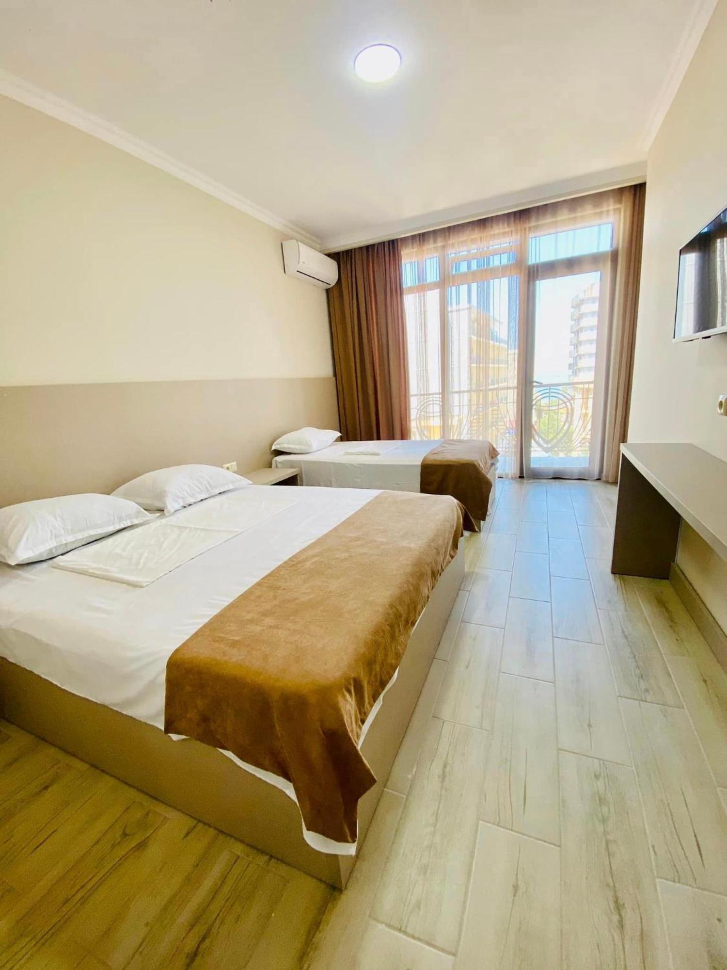 Hotel Tesa Gonio Ngoại thất bức ảnh