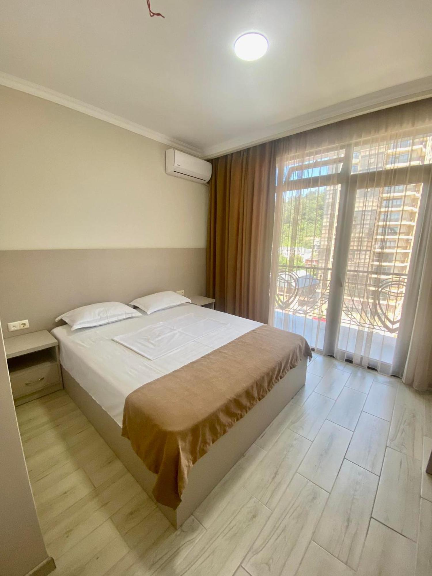 Hotel Tesa Gonio Ngoại thất bức ảnh